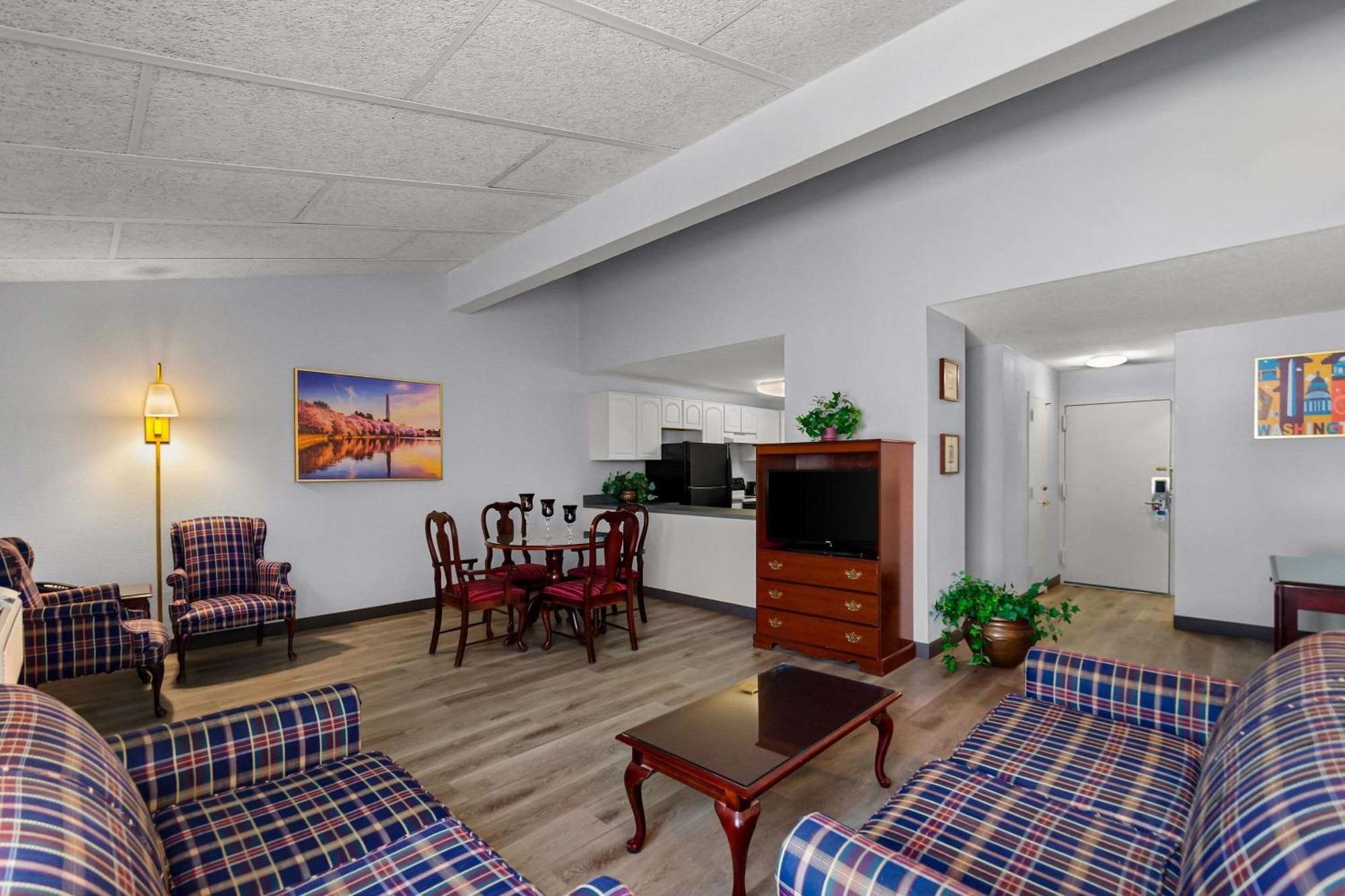 Clarion Falls Church-arlington Inn