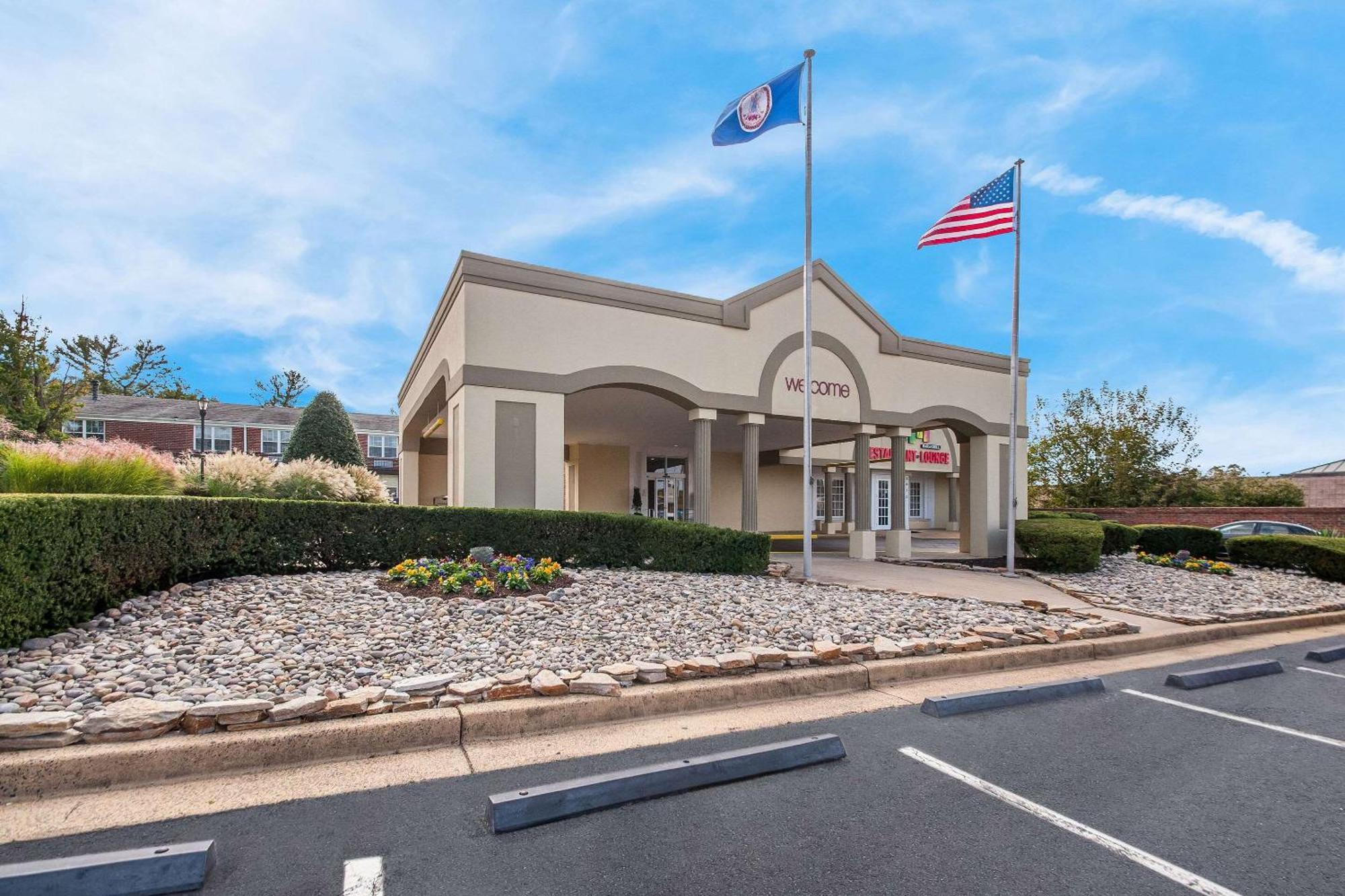 Inn Clarion Falls Church-arlington Falls Church