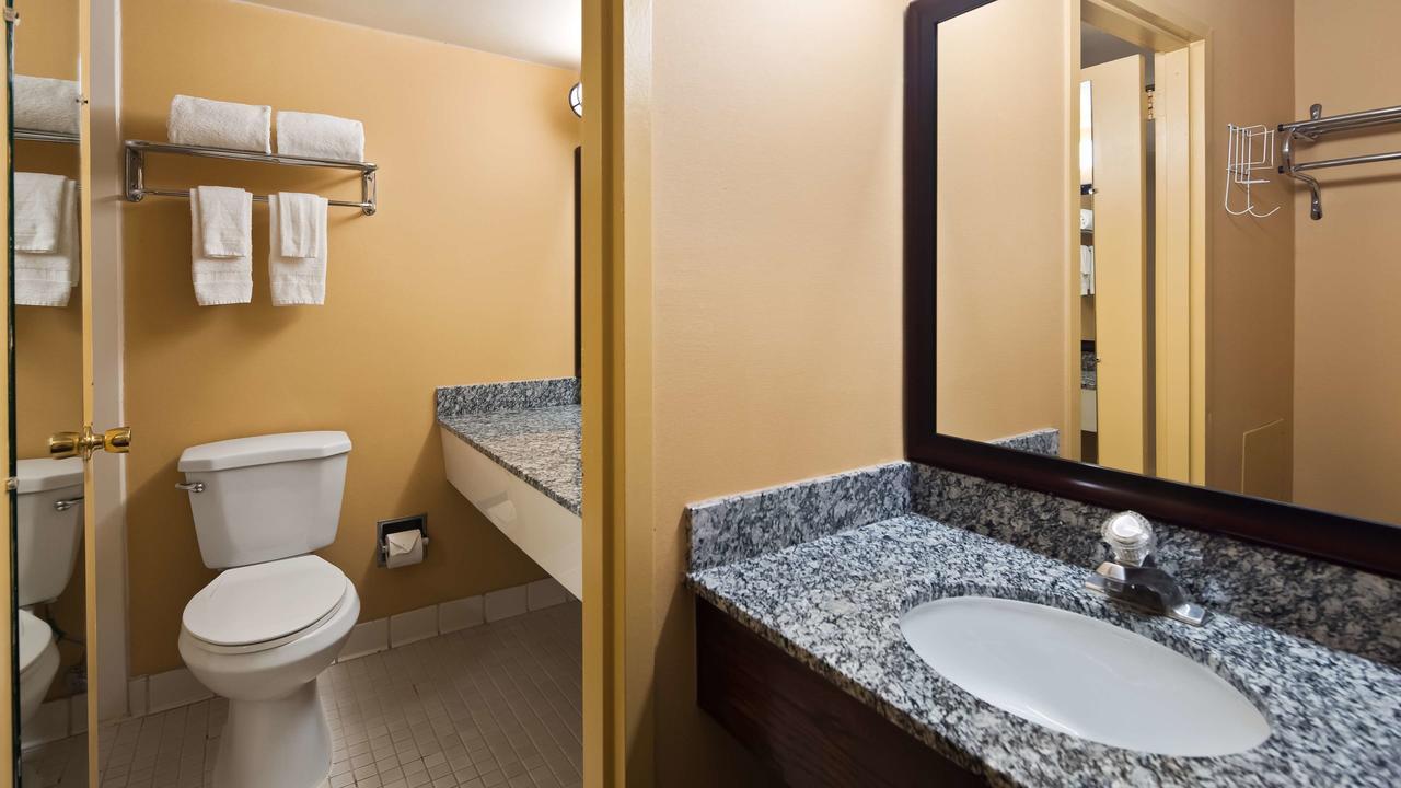 Clarion Falls Church-arlington 2* Falls Church