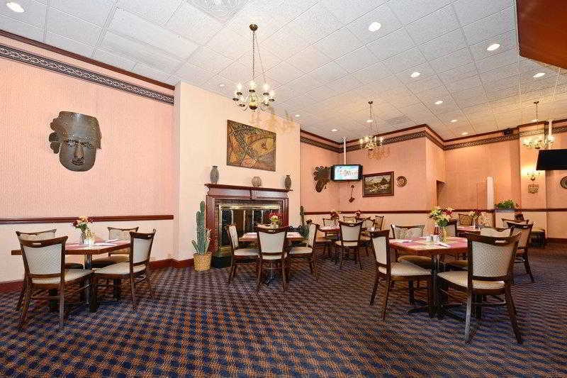 Clarion Falls Church-arlington 2*
